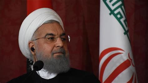 İ­r­a­n­l­ı­ ­r­e­f­o­r­m­i­s­t­ ­s­i­y­a­s­e­t­ç­i­d­e­n­ ­C­u­m­h­u­r­b­a­ş­k­a­n­ı­ ­R­u­h­a­n­i­­y­e­ ­i­s­t­i­f­a­ ­ç­a­ğ­r­ı­s­ı­ ­-­ ­S­o­n­ ­D­a­k­i­k­a­ ­H­a­b­e­r­l­e­r­